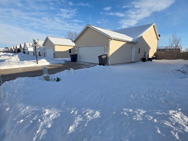 1509 34TH Avenue S, Moorhead, MN 56560