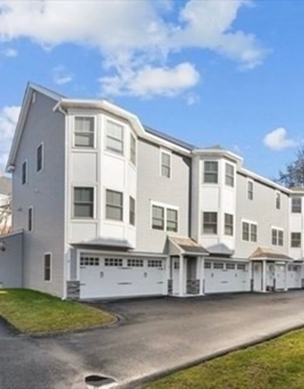 50 Desmoines Rd H1, Quincy, MA 02169