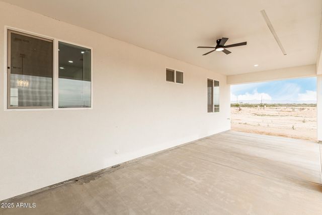 37911 W RANCHO Drive, Tonopah, AZ 85354