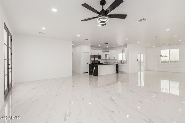 37911 W RANCHO Drive, Tonopah, AZ 85354