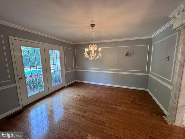 6375 UNION MILL RD, Clifton, VA 20124