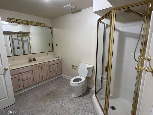 6375 UNION MILL RD, Clifton, VA 20124