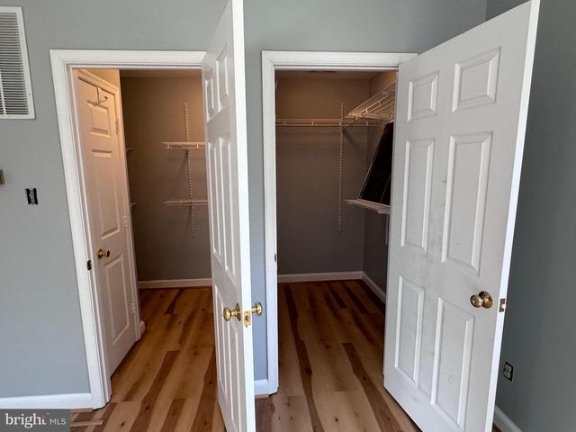 6375 UNION MILL RD, Clifton, VA 20124