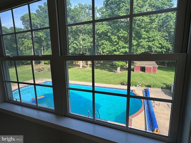 6375 UNION MILL RD, Clifton, VA 20124