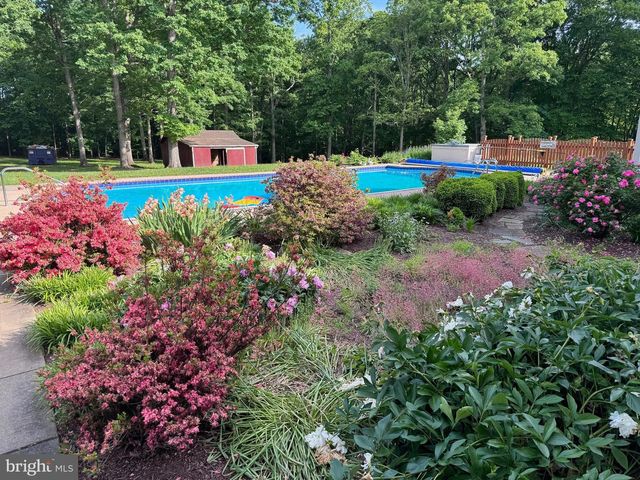 6375 UNION MILL RD, Clifton, VA 20124