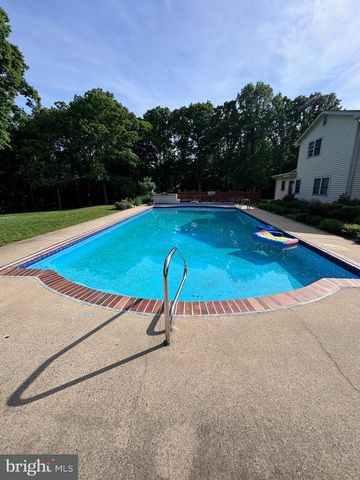 6375 UNION MILL RD, Clifton, VA 20124