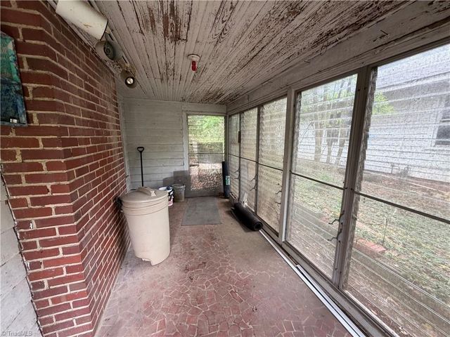458 Lockland Avenue, Winston-salem, NC 27103