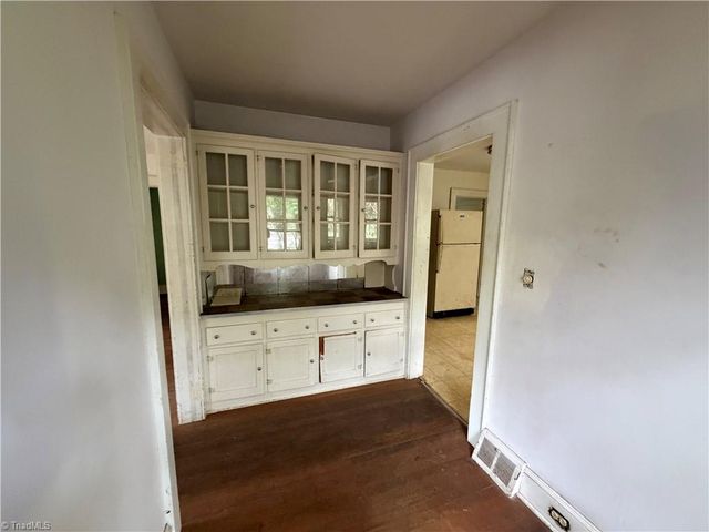 458 Lockland Avenue, Winston-salem, NC 27103