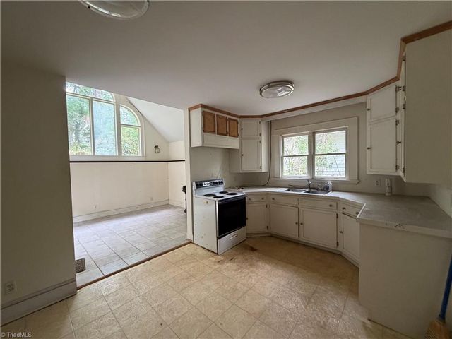 458 Lockland Avenue, Winston-salem, NC 27103