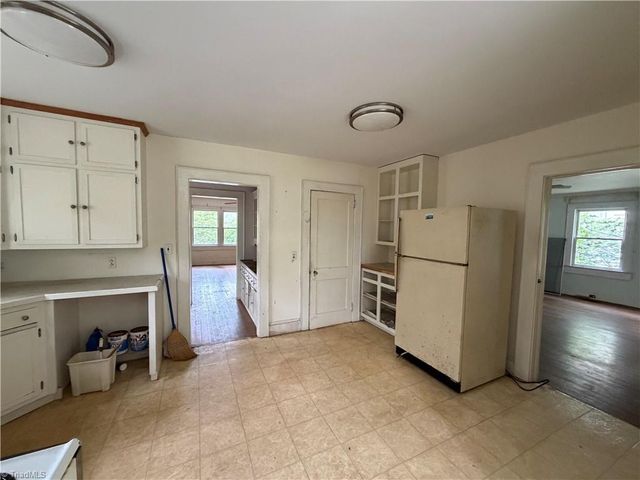 458 Lockland Avenue, Winston-salem, NC 27103