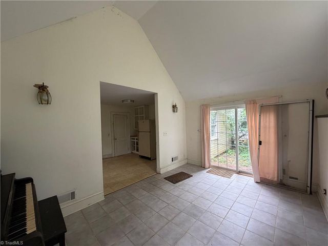 458 Lockland Avenue, Winston-salem, NC 27103