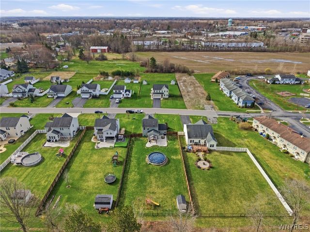 3773 Captains Way, Wheatfield, NY 14120