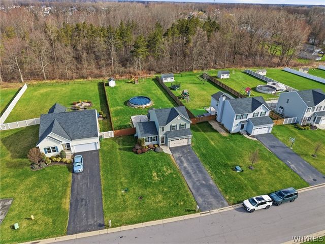 3773 Captains Way, Wheatfield, NY 14120