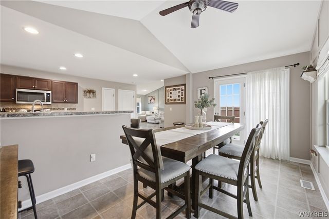 3773 Captains Way, Wheatfield, NY 14120