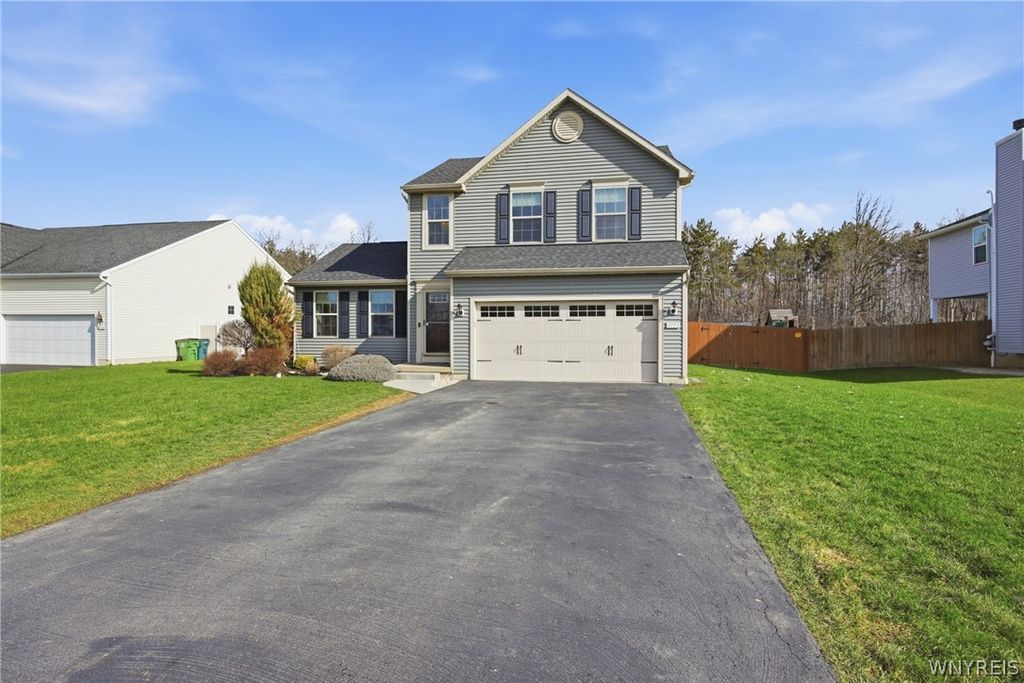 3773 Captains Way, Wheatfield, NY 14120