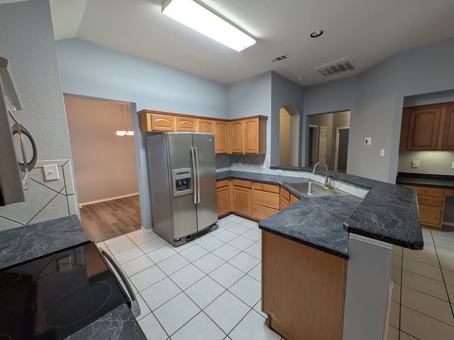 2636 Cumberland Trail, Balch Springs, TX 75181