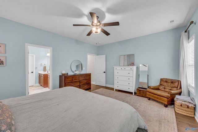 7123 SE Kingsbridge Lane, Owens Cross Roads, AL 35763