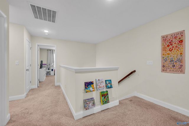 7123 SE Kingsbridge Lane, Owens Cross Roads, AL 35763