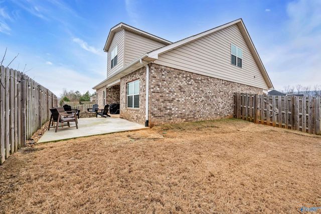 7123 SE Kingsbridge Lane, Owens Cross Roads, AL 35763