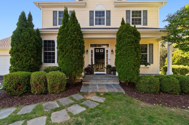 278 Brennan Woods Drive, Williston, VT 05495