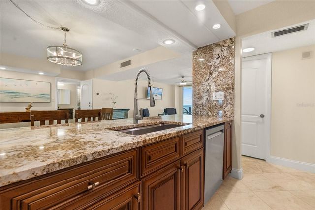 450 S GULFVIEW BOULEVARD 802, Clearwater Beach, FL 33767