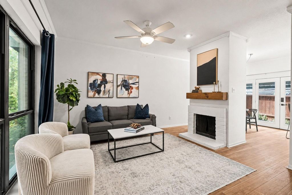 Image 1 of property listing at 11711 Memorial Drive 593, Houston, TX 77024