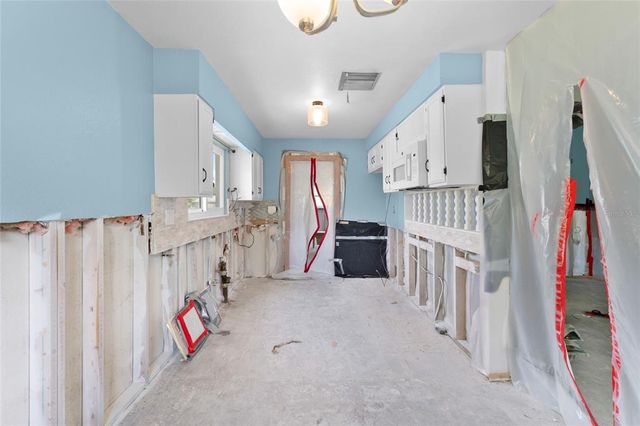 1580 ARIZONA AVE NE, St Petersburg, FL 33703
