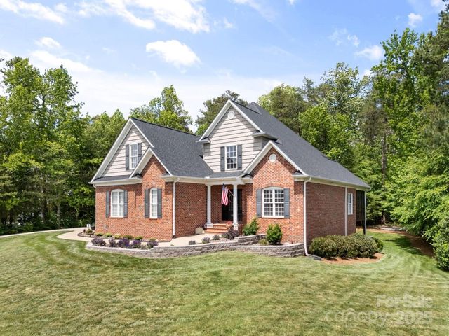 153 Canyon Road, Mocksville, NC 27028