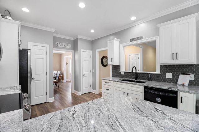 153 Canyon Road, Mocksville, NC 27028