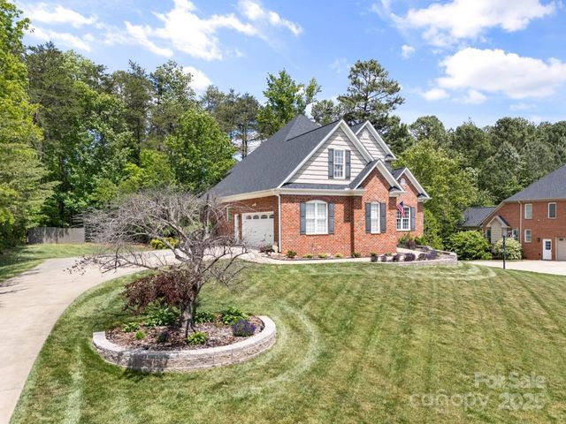 153 Canyon Road, Mocksville, NC 27028