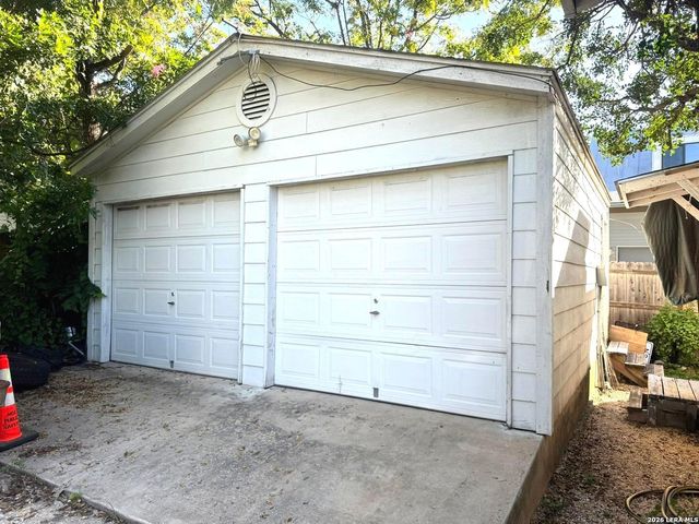 420 PIERCE AVE, San Antonio, TX 78208