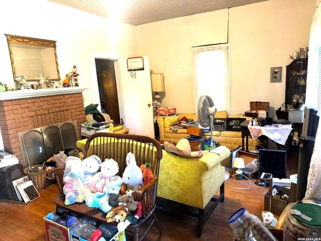 420 PIERCE AVE, San Antonio, TX 78208