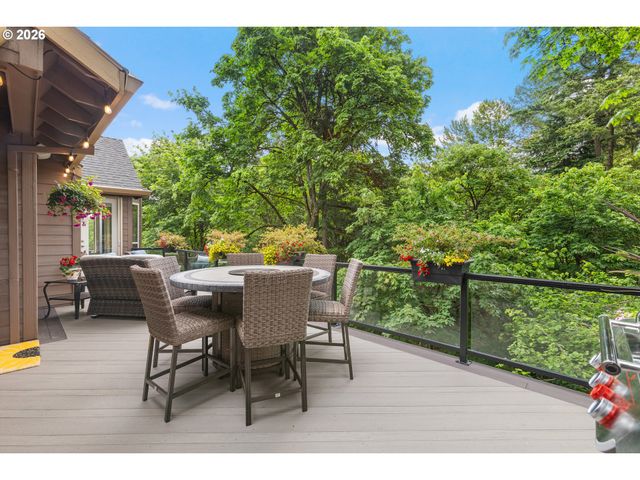 8308 Se BUFORD Ln, Portland, OR 97236