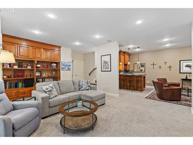 8308 Se BUFORD Ln, Portland, OR 97236
