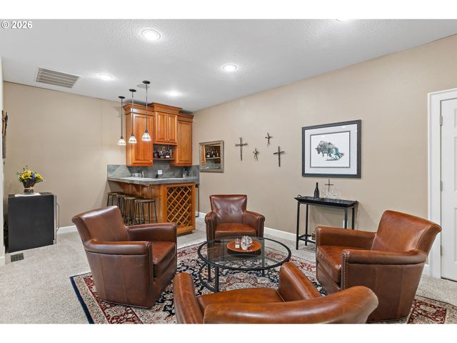 8308 Se BUFORD Ln, Portland, OR 97236