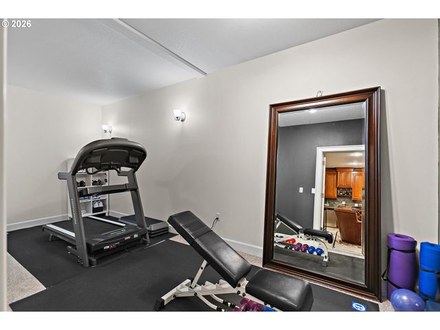 8308 Se BUFORD Ln, Portland, OR 97236