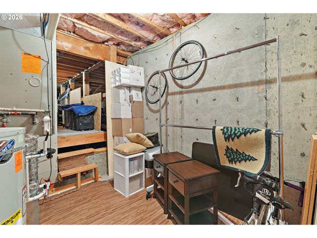 8308 Se BUFORD Ln, Portland, OR 97236