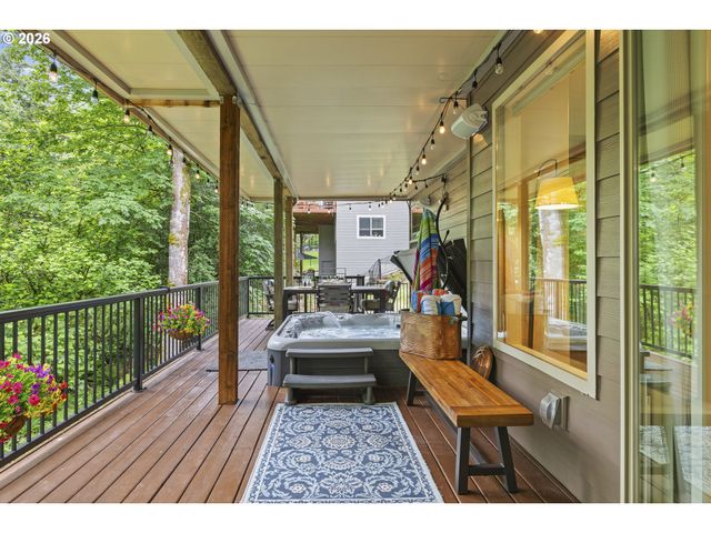 8308 Se BUFORD Ln, Portland, OR 97236