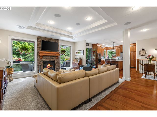 8308 Se BUFORD Ln, Portland, OR 97236