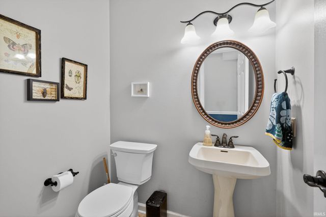 4977 N White River Drive, Bloomington, IN 47404