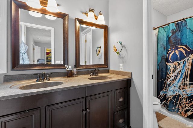 4977 N White River Drive, Bloomington, IN 47404