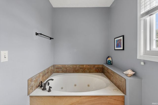 4977 N White River Drive, Bloomington, IN 47404
