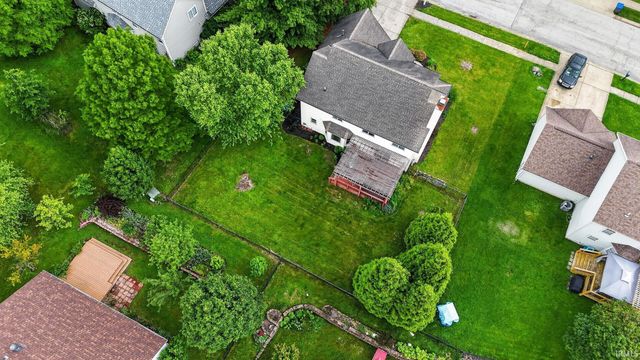 4977 N White River Drive, Bloomington, IN 47404