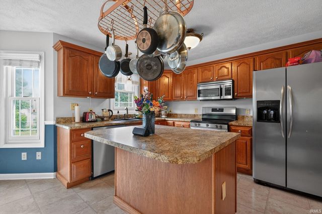4977 N White River Drive, Bloomington, IN 47404
