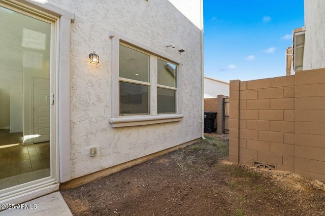 14183 W BUCKSKIN Trail, Surprise, AZ 85387