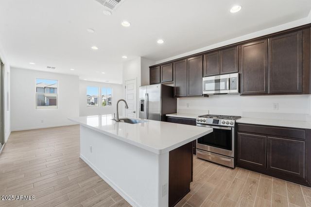 14183 W BUCKSKIN Trail, Surprise, AZ 85387