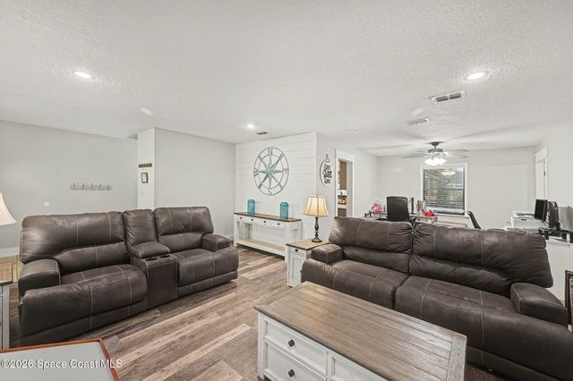 3375 Grantline Road, Mims, FL 32754