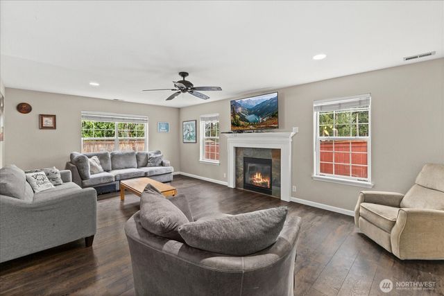 18124 115th Street Ct E, Bonney Lake, WA 98391