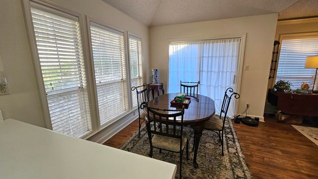 5544 PINE OAK LN, Bartlett, TN 38135