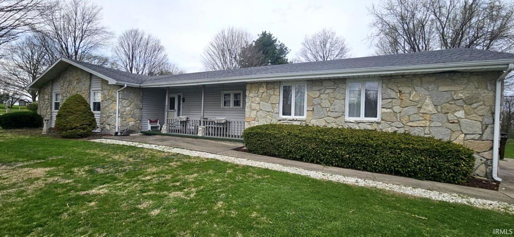 528 Linden Drive, Spiceland, IN 47385